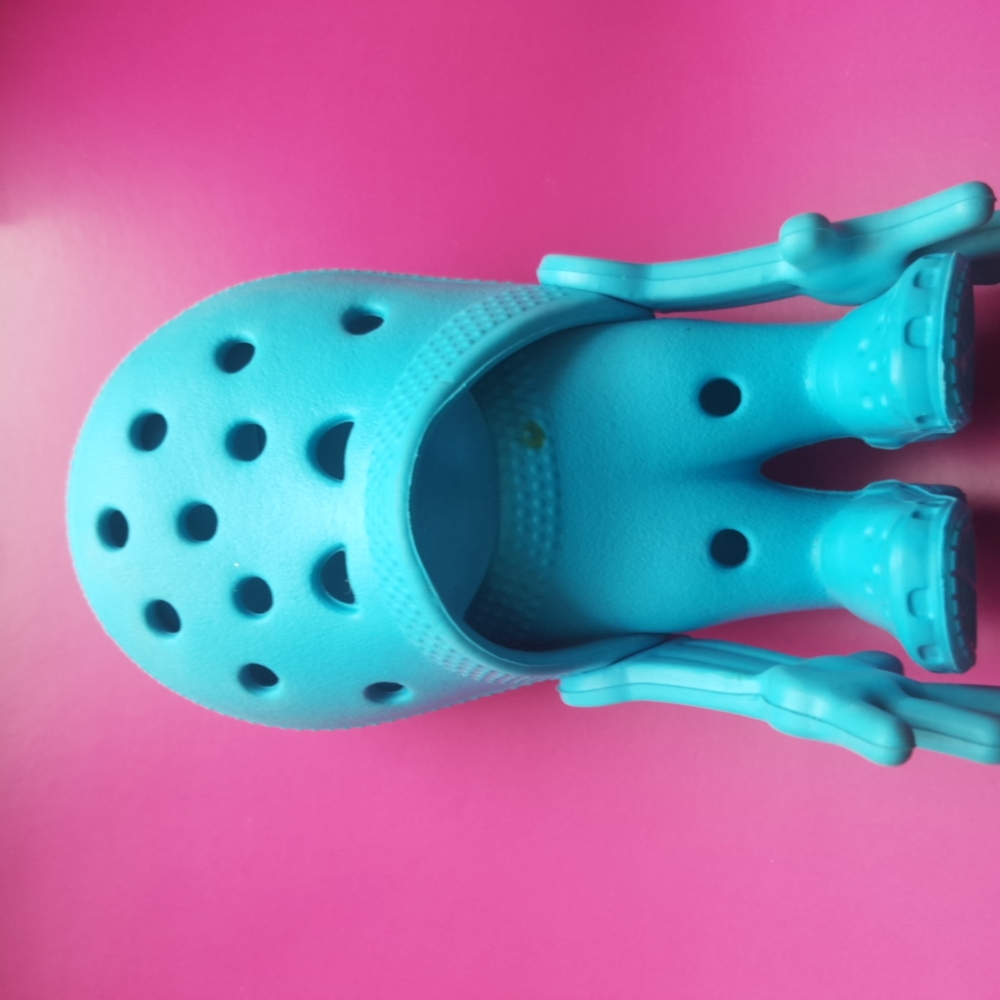 💙Vintage Croc Guy💙